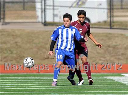 Thumbnail 2 in Turner [R. L.] vs Beaumont Central (Lobo Winter Invitational) photogallery.