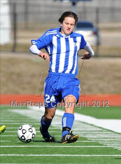 Thumbnail 1 in Turner [R. L.] vs Beaumont Central (Lobo Winter Invitational) photogallery.