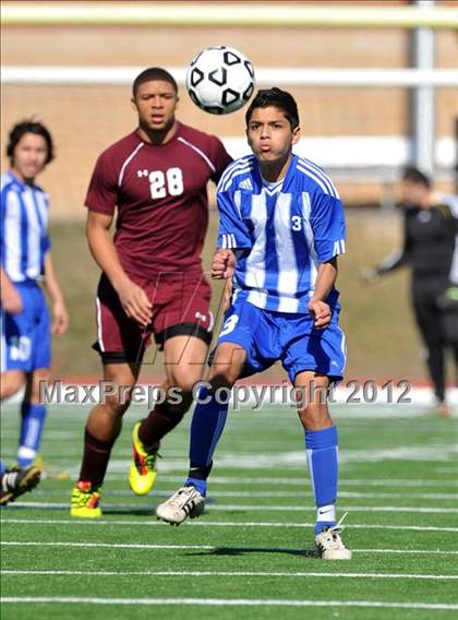 Thumbnail 2 in Turner [R. L.] vs Beaumont Central (Lobo Winter Invitational) photogallery.