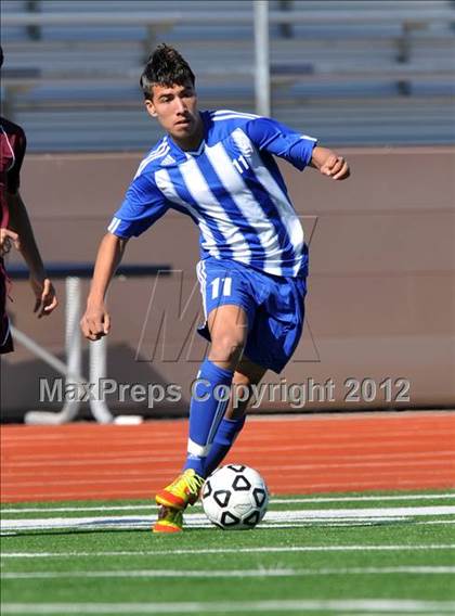 Thumbnail 1 in Turner [R. L.] vs Beaumont Central (Lobo Winter Invitational) photogallery.
