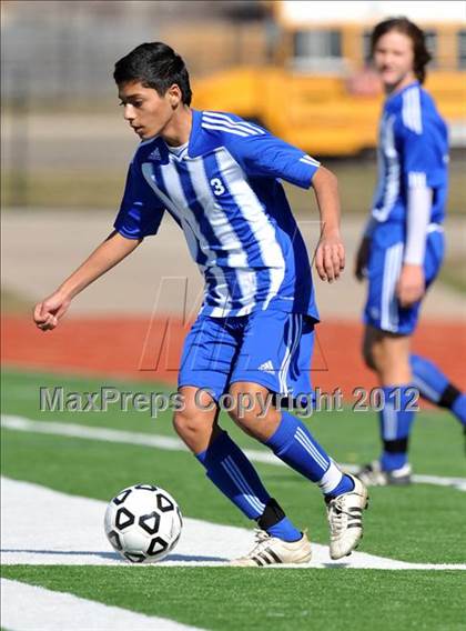 Thumbnail 2 in Turner [R. L.] vs Beaumont Central (Lobo Winter Invitational) photogallery.