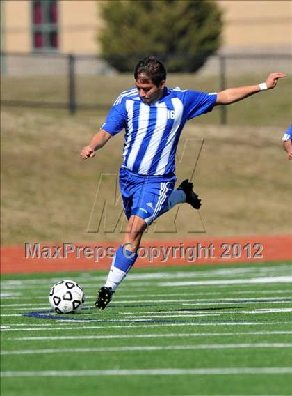 Thumbnail 1 in Turner [R. L.] vs Beaumont Central (Lobo Winter Invitational) photogallery.