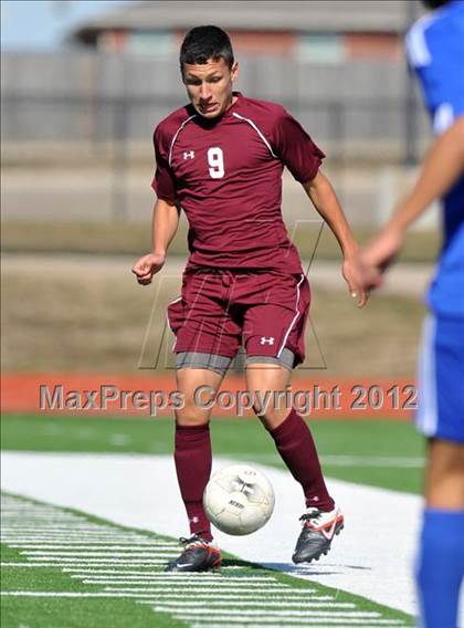 Thumbnail 3 in Turner [R. L.] vs Beaumont Central (Lobo Winter Invitational) photogallery.