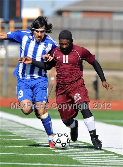 Thumbnail 2 in Turner [R. L.] vs Beaumont Central (Lobo Winter Invitational) photogallery.