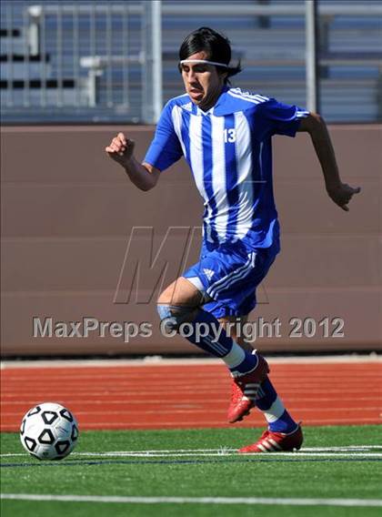 Thumbnail 1 in Turner [R. L.] vs Beaumont Central (Lobo Winter Invitational) photogallery.