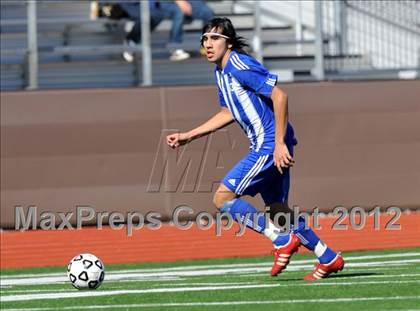 Thumbnail 1 in Turner [R. L.] vs Beaumont Central (Lobo Winter Invitational) photogallery.