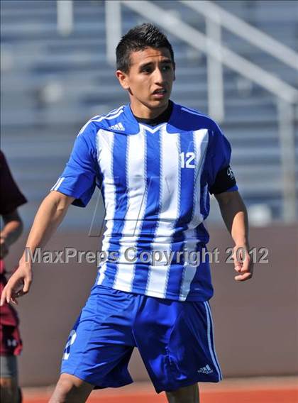 Thumbnail 3 in Turner [R. L.] vs Beaumont Central (Lobo Winter Invitational) photogallery.