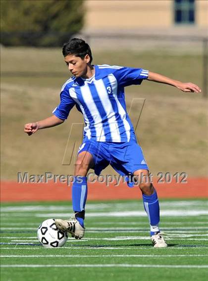 Thumbnail 3 in Turner [R. L.] vs Beaumont Central (Lobo Winter Invitational) photogallery.