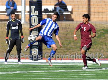Thumbnail 2 in Turner [R. L.] vs Beaumont Central (Lobo Winter Invitational) photogallery.