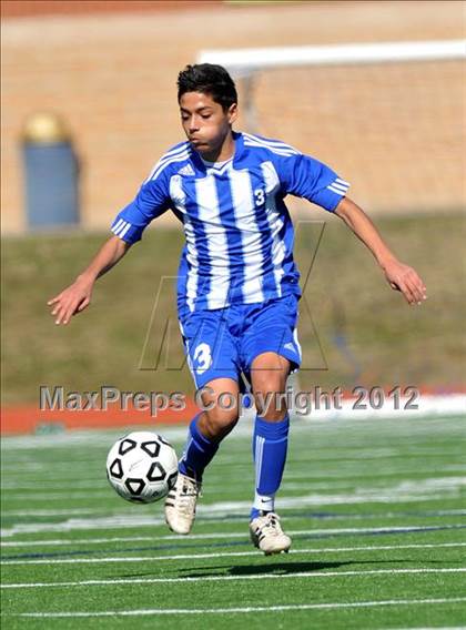 Thumbnail 1 in Turner [R. L.] vs Beaumont Central (Lobo Winter Invitational) photogallery.