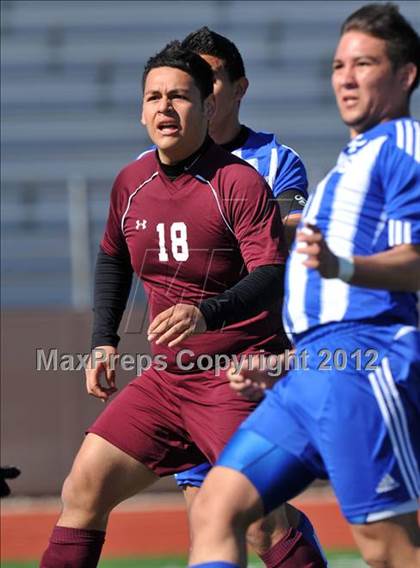 Thumbnail 3 in Turner [R. L.] vs Beaumont Central (Lobo Winter Invitational) photogallery.