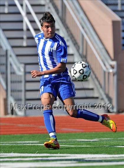 Thumbnail 2 in Turner [R. L.] vs Beaumont Central (Lobo Winter Invitational) photogallery.