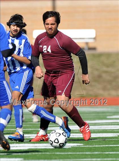 Thumbnail 3 in Turner [R. L.] vs Beaumont Central (Lobo Winter Invitational) photogallery.