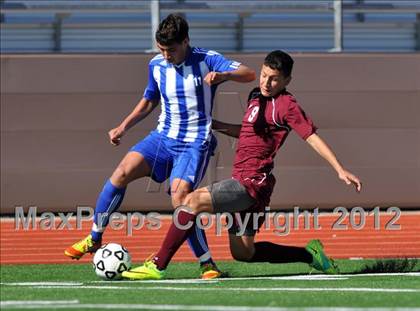 Thumbnail 3 in Turner [R. L.] vs Beaumont Central (Lobo Winter Invitational) photogallery.