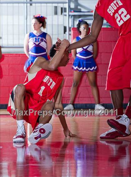 Thumbnail 1 in South Grand Prairie @ Duncanville photogallery.