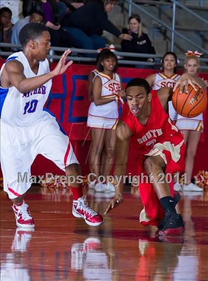 Thumbnail 1 in South Grand Prairie @ Duncanville photogallery.