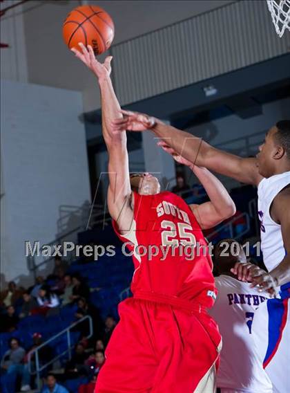 Thumbnail 2 in South Grand Prairie @ Duncanville photogallery.