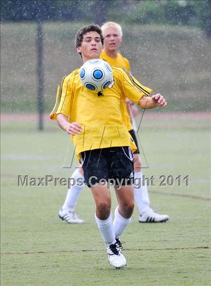 Thumbnail 1 in Lahser vs Farmington (Detroit Country Day Tournament) photogallery.