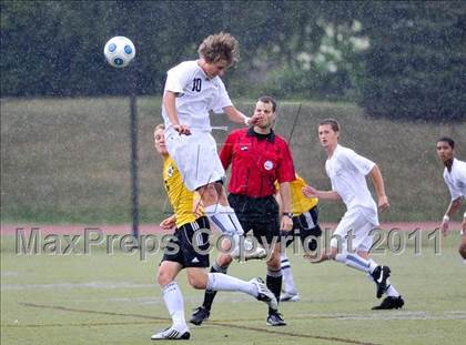 Thumbnail 1 in Lahser vs Farmington (Detroit Country Day Tournament) photogallery.