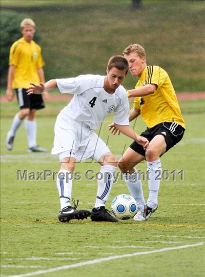 Thumbnail 1 in Lahser vs Farmington (Detroit Country Day Tournament) photogallery.