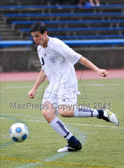 Thumbnail 2 in Lahser vs Farmington (Detroit Country Day Tournament) photogallery.