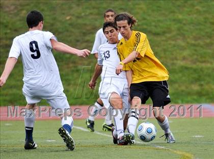 Thumbnail 3 in Lahser vs Farmington (Detroit Country Day Tournament) photogallery.