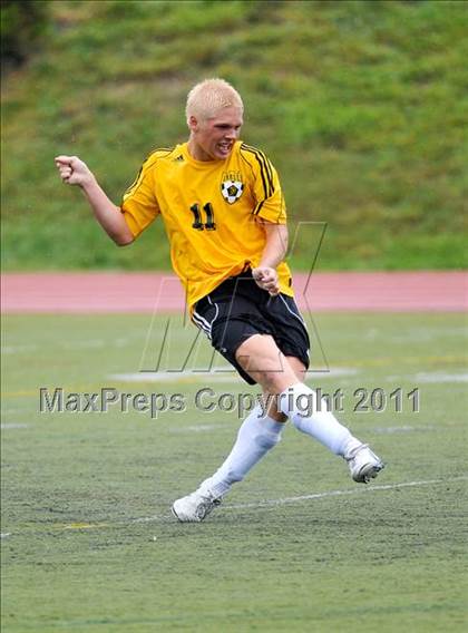 Thumbnail 1 in Lahser vs Farmington (Detroit Country Day Tournament) photogallery.