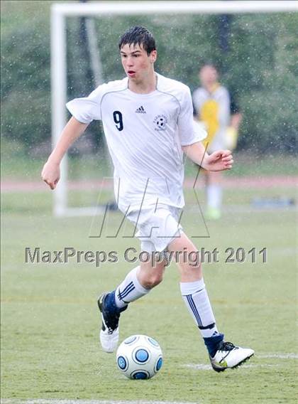 Thumbnail 1 in Lahser vs Farmington (Detroit Country Day Tournament) photogallery.