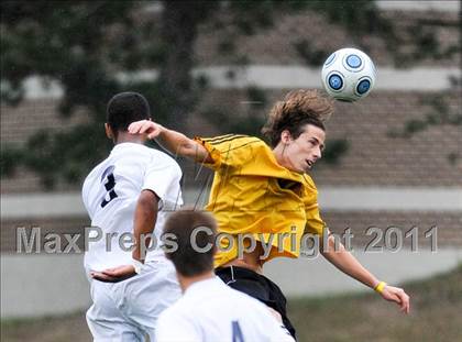 Thumbnail 1 in Lahser vs Farmington (Detroit Country Day Tournament) photogallery.