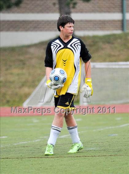 Thumbnail 2 in Lahser vs Farmington (Detroit Country Day Tournament) photogallery.