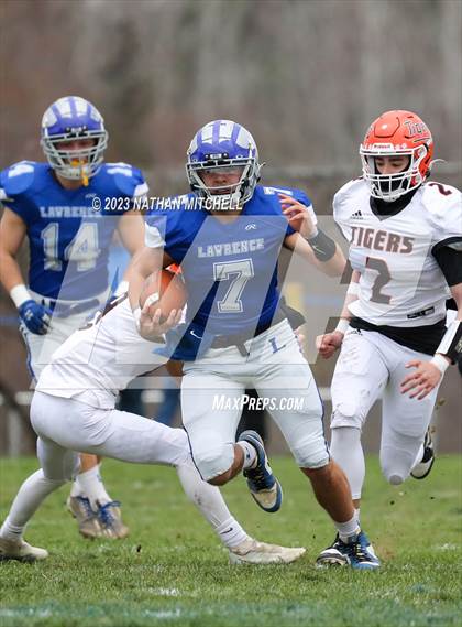 Thumbnail 2 in Lawrence vs. Gardiner photogallery.