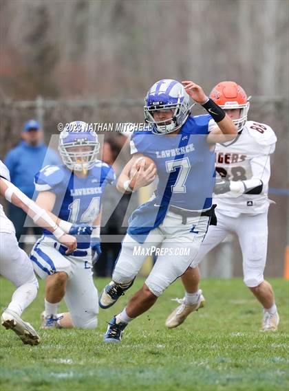 Thumbnail 3 in Lawrence vs. Gardiner photogallery.
