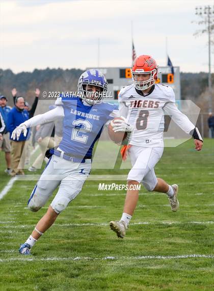Thumbnail 3 in Lawrence vs. Gardiner photogallery.