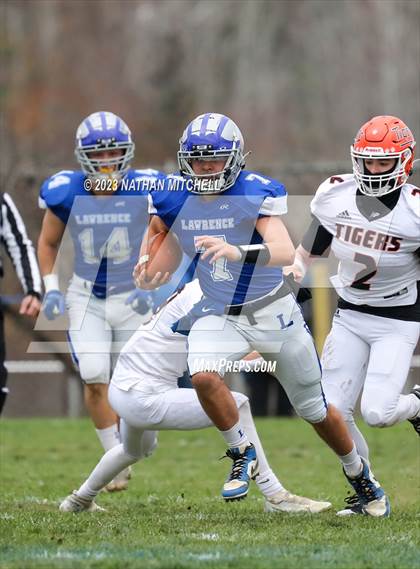 Thumbnail 3 in Lawrence vs. Gardiner photogallery.