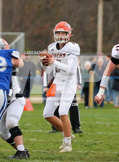 Thumbnail 1 in Lawrence vs. Gardiner photogallery.
