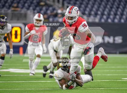 Thumbnail 3 in Alief Hastings vs Atascocita (UIL 6A Area Playoff) photogallery.