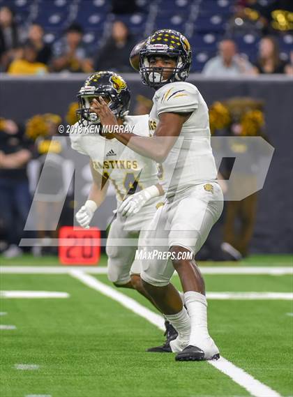 Thumbnail 3 in Alief Hastings vs Atascocita (UIL 6A Area Playoff) photogallery.