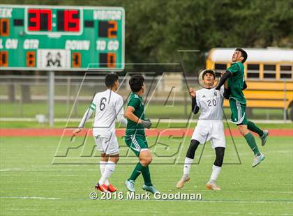 Thumbnail 1 in Mayde Creek vs Klein Forest photogallery.