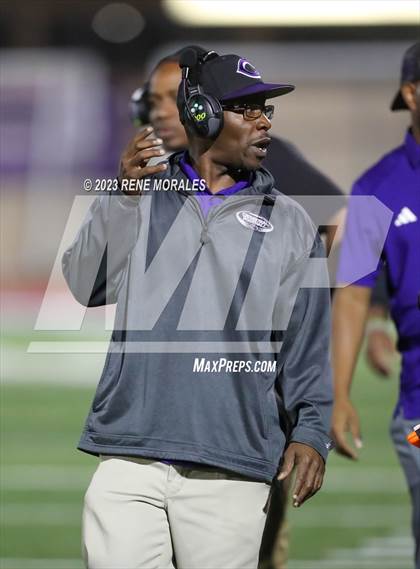 Thumbnail 1 in Alemany vs Cathedral photogallery.
