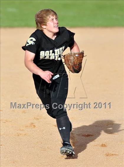 Thumbnail 3 in Mountain View vs Capitol (5A District Tournament) photogallery.