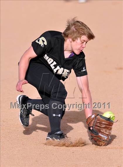Thumbnail 1 in Mountain View vs Capitol (5A District Tournament) photogallery.