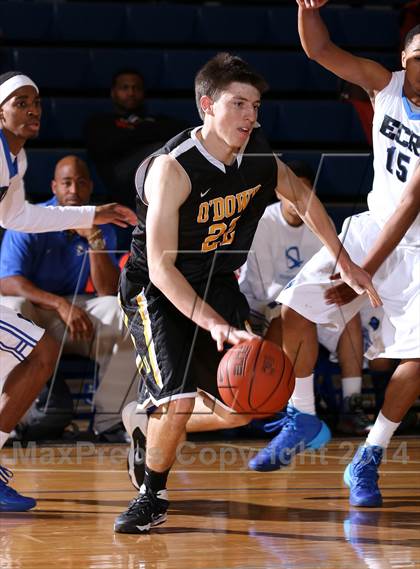 Thumbnail 1 in Bishop O'Dowd vs. El Camino Real (Tarkanian Classic) photogallery.