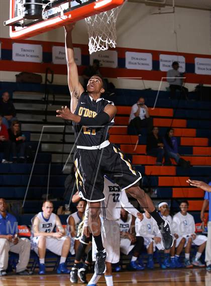 Thumbnail 3 in Bishop O'Dowd vs. El Camino Real (Tarkanian Classic) photogallery.