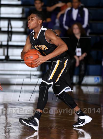 Thumbnail 3 in Bishop O'Dowd vs. El Camino Real (Tarkanian Classic) photogallery.