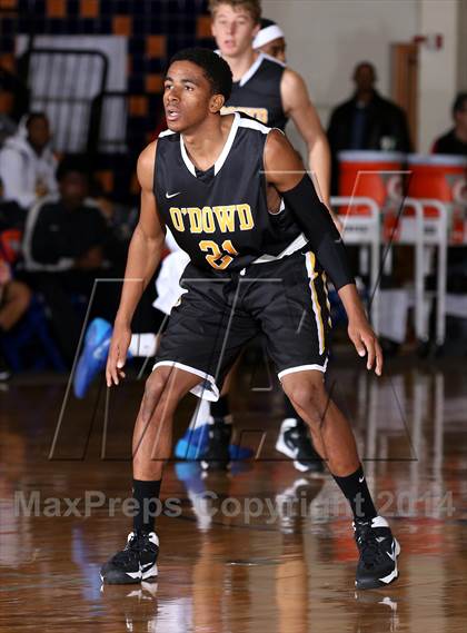 Thumbnail 2 in Bishop O'Dowd vs. El Camino Real (Tarkanian Classic) photogallery.