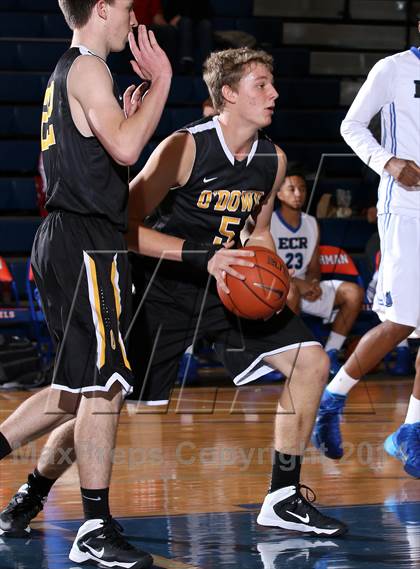 Thumbnail 1 in Bishop O'Dowd vs. El Camino Real (Tarkanian Classic) photogallery.