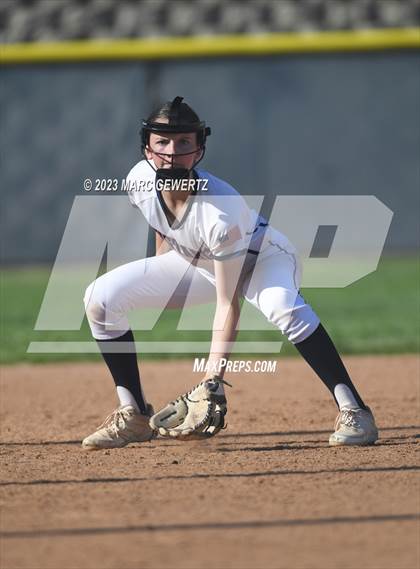 Thumbnail 2 in Canyon @ Yorba Linda photogallery.