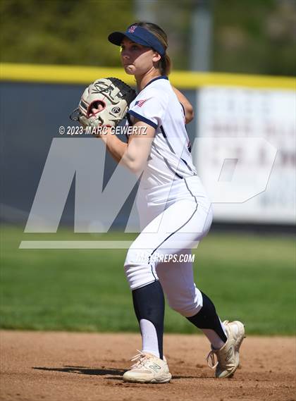 Thumbnail 1 in Canyon @ Yorba Linda photogallery.