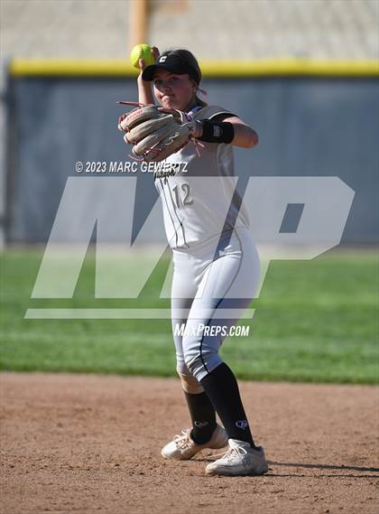 Thumbnail 1 in Canyon @ Yorba Linda photogallery.