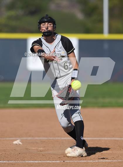 Thumbnail 2 in Canyon @ Yorba Linda photogallery.